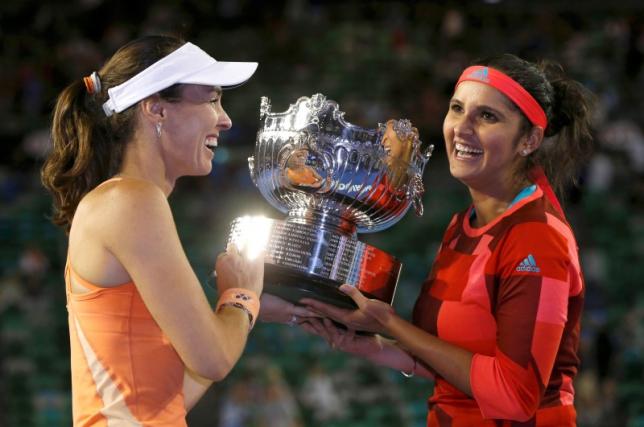 Hingis and Mirza win Australian Open doubles title