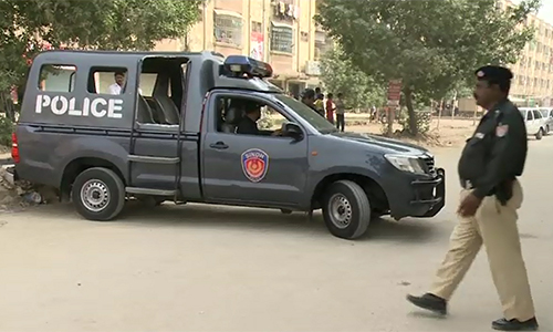 Two dacoits killed in encounter with police in Lahore