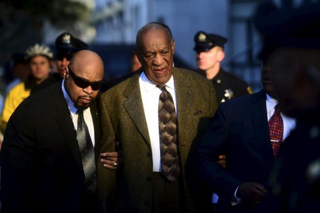 Cosby's lawyers to urge dismissal of sexual assault criminal case