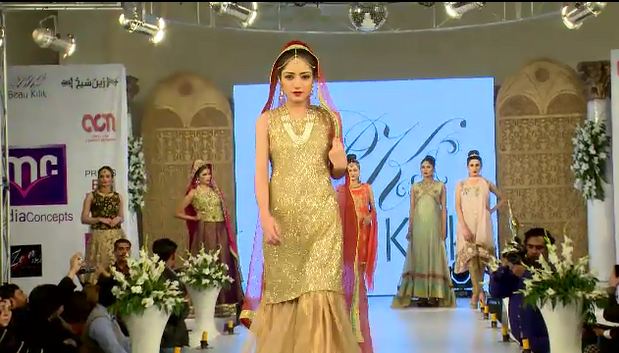 Colorful fashion show feature’s traditional dresses in Lahore
