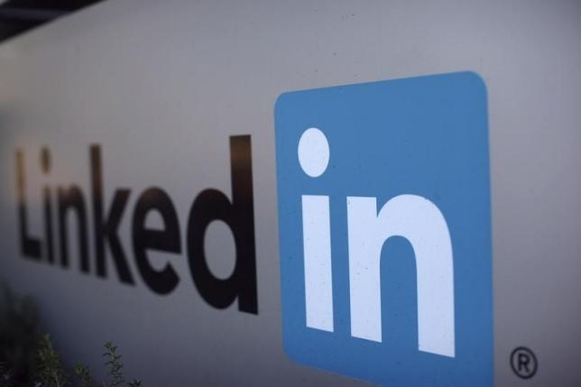 CEOs, venture backers lose big as LinkedIn, Tableau shares tumble