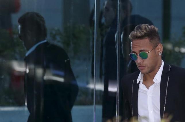 Prosecutors accuse Neymar, father in tax evasion scheme