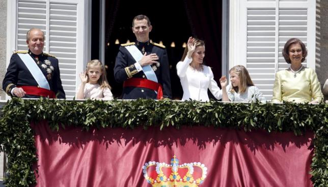 Politics, princess's trial cast Spain's King Felipe in testing role