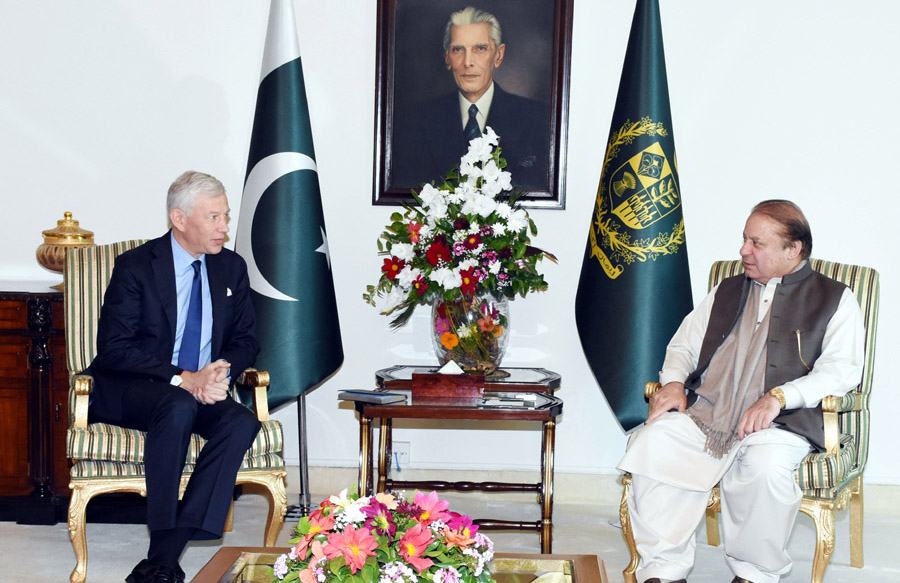 McKinsey Global MD Dominic Barton calls on PM Nawaz Sharif