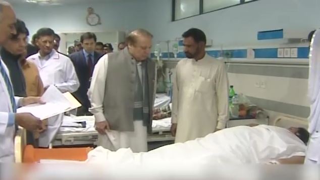 PM Nawaz Sharif visits Jinnah Hospital, enquires after health of injured