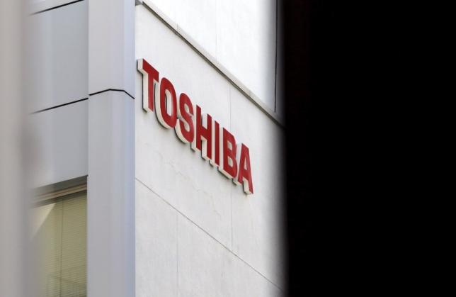 Foxconn says Apple, Amazon to join its bid for Toshiba chip business: Nikkei
