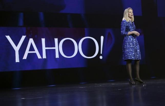 Yahoo results edge past estimates in good sign for sale of business