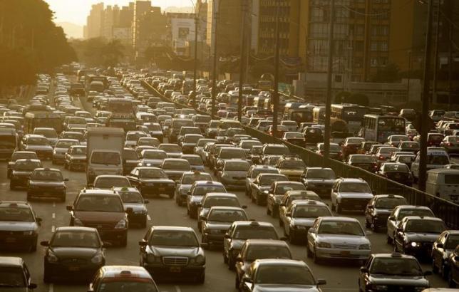 Driving to work linked to a fatter middle age