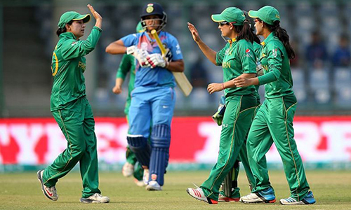 Pakistan women beat India by two runs