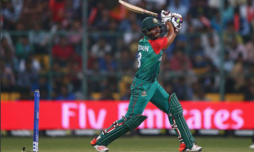 Bangladesh set Australia 157 to win