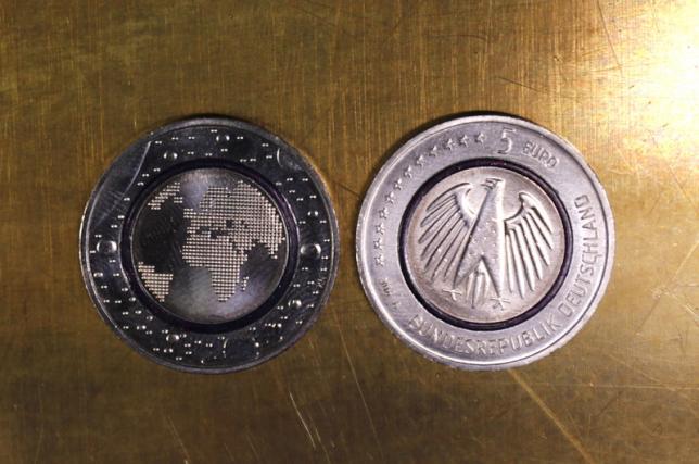 Five-euro coin valid only in Germany taps into D-Mark nostalgia