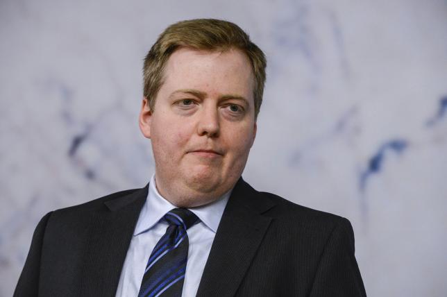 Iceland PM calls for dissolution of parliament after tax scandal