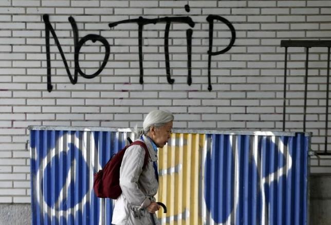 Survey shows plunging public support for TTIP in US and Germany