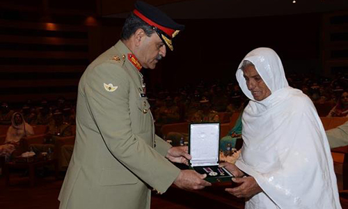 15 officers, 81 soldiers awarded Tamgha-i-Basalat