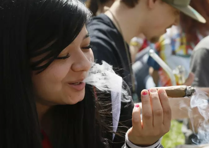 Washington, DC lawmakers finalize ban on public pot smoking