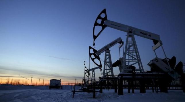Oil falls for fifth day as focus returns to growing exports