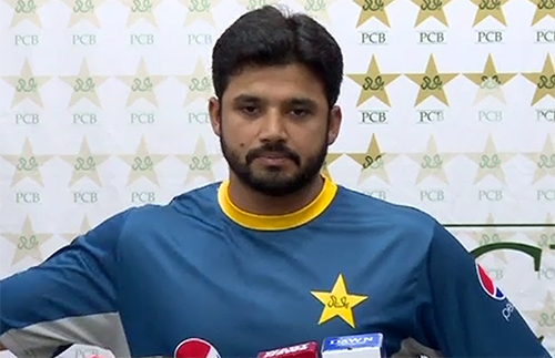 Pakistan captain Azhar handed ban for slow over-rate