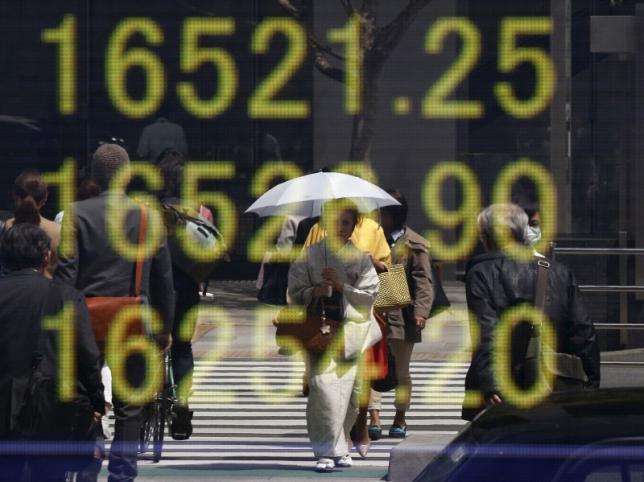 Asian stocks near 11-week lows, dollar bounces on Fed rate view