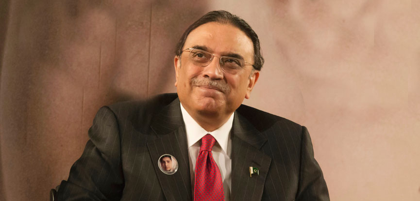 PPP co-chairman Zardari announces to return in few weeks