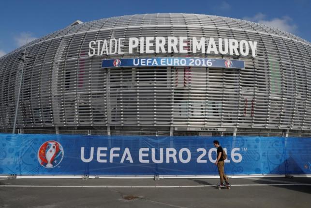 Economic, political dividends from soccer look slim for France