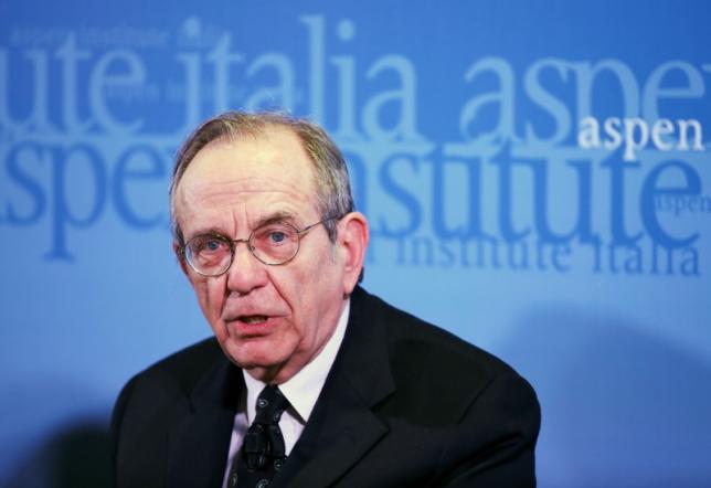 Italy economy minister says public debt will start falling this year