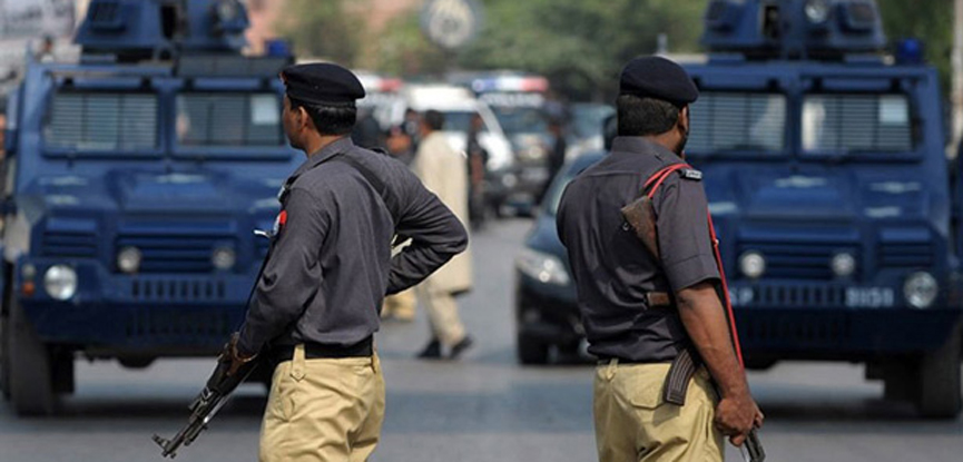 Federal govt warns of terrorist attack in Karachi