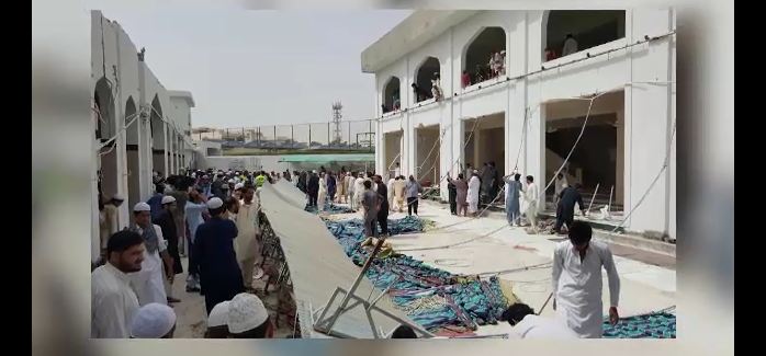 Six martyred as mosque roof collapses in Karachi