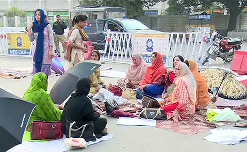 Nurses protest continues outside Punjab Assembly