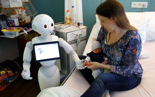 Patients greeted by robot at Belgian hospital