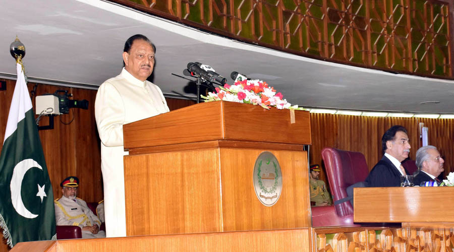 Opposition has no right to impose its will on elected representatives: President Mamnoon Hussain
