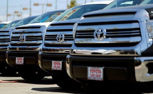 Toyota tells US dealers to disclose future Takata recalls