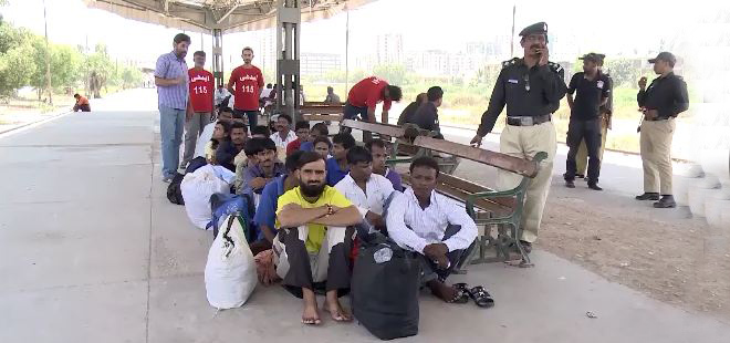 Pakistan releases 18 Indian fishermen