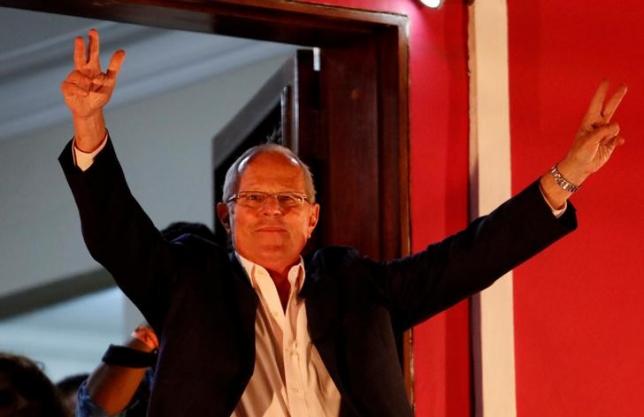 Peru's Kuczynski leads Fujimori in tight presidential election