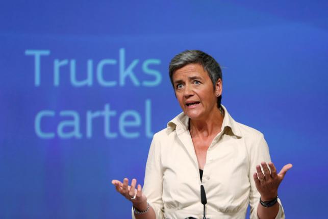 EU fines truckmakers record 2.9 billion euros over 14-year cartel