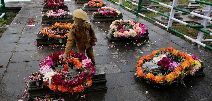 Kashmiris observe Martyr's Day today
