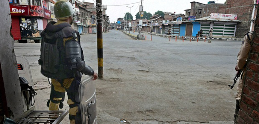 Curfew re-imposed in parts of Kashmir