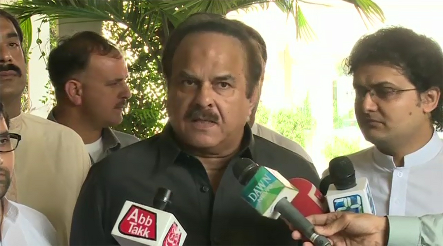 Loss caused to PIA by sending vacant plane to London: Naeemul Haq