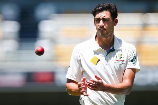 Starc can take 300 Test wickets, if fit, says Lehmann