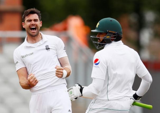 Pakistan wobbling as Anderson, Moeen strike for England