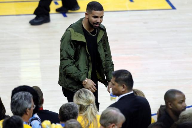 Streaming activity helps keep Drake's 'Views' atop Billboard 200