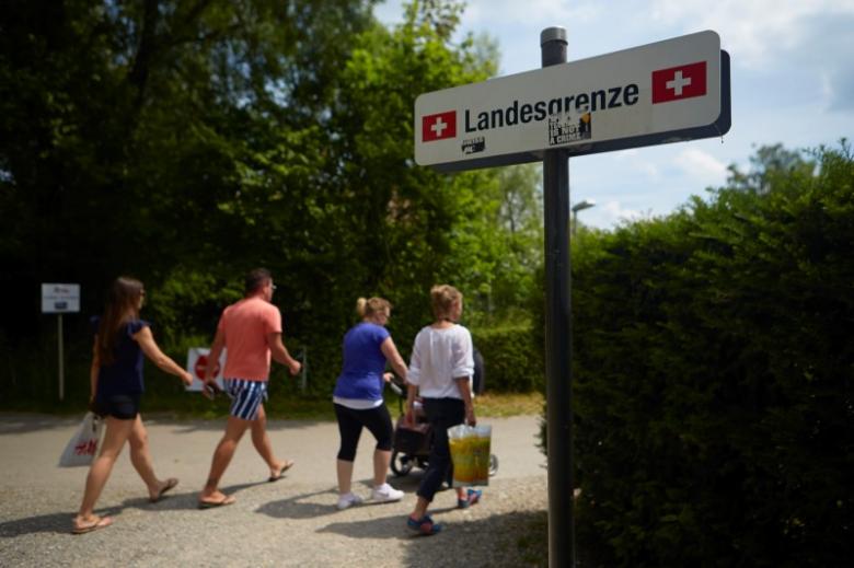 Germany tightens Swiss border controls - Swiss minister