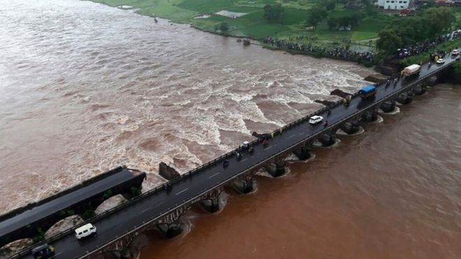 British-era bridge on Indian highway collapses, 20 people missing