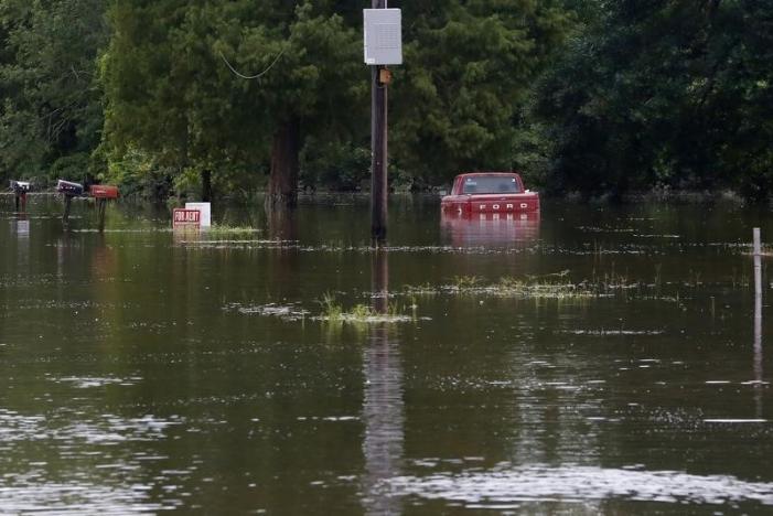 Eleven dead, thousands of homes ravaged in Louisiana floods