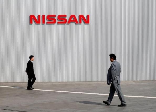 Nissan in talks with Panasonic, others to sell battery operations