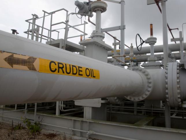 Oil prices fall on US crude inventory build, record Saudi output