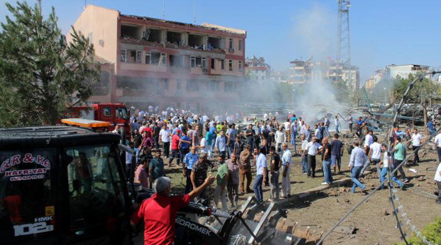 Bomb attacks kill 12, wound 224 in southeast Turkey
