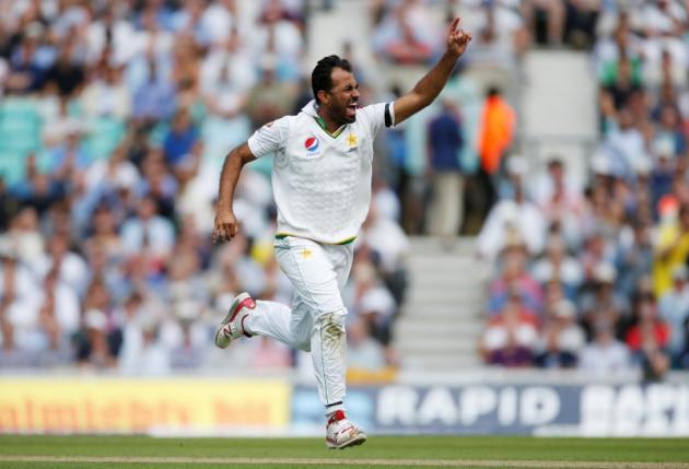 Pakistan opening salvo puts England in trouble