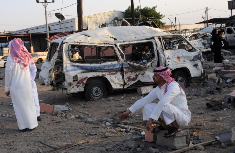 At least 15 bodies taken to Aden hospital after suicide bombing