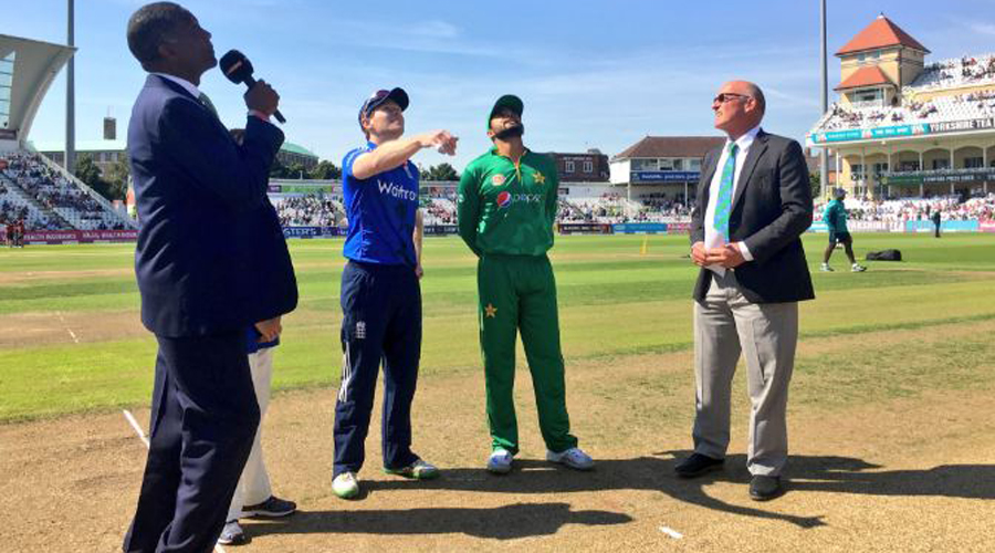 England win toss, elect to bat against Pakistan in 3rd ODI