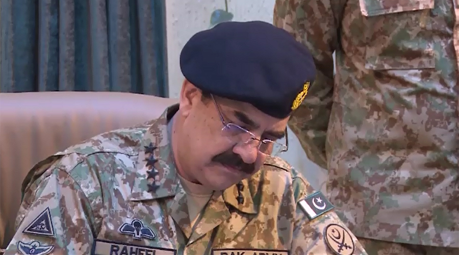 COAS General Raheel Sharif confirms death sentence to 10 hardcore terrorists
